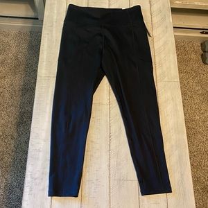 NWT Victoria’s Secret Incredible Essential Legging